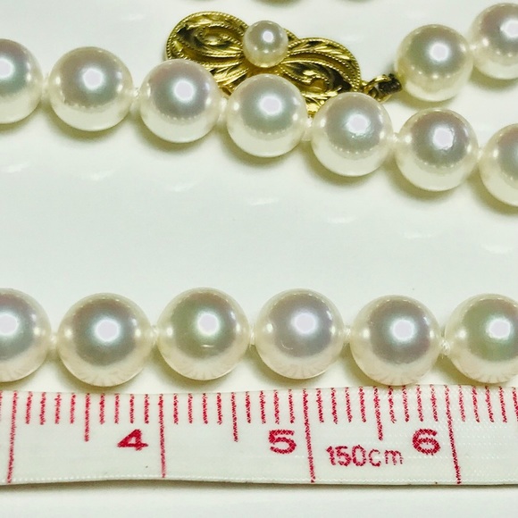 ⭐️HOST PICK⭐️ MIKIMOTO Akoya Pearl Necklace w/18KT Gold Clasp - Picture 13 of 14